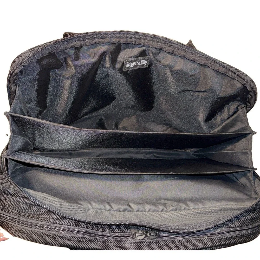 Briggs & Riley Travelware 17